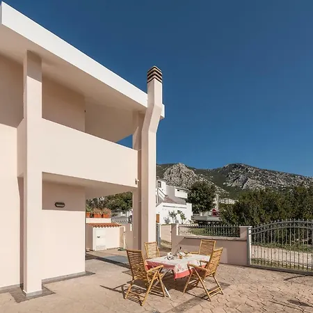 Affittasardegna-villino Panna * Cala Gonone